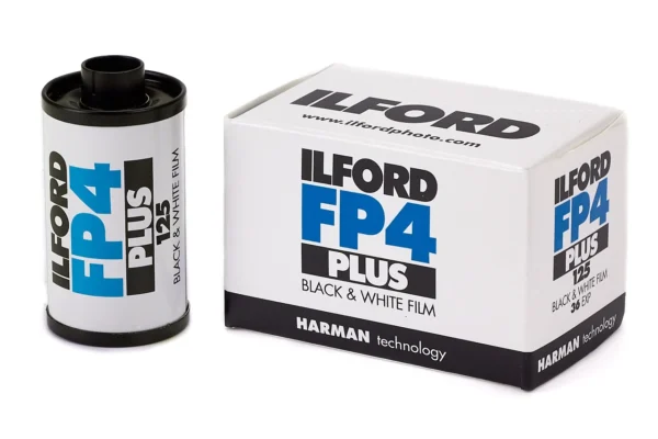 Ilford FP4 Plus 125 zwart-witfilm, 35mm met 36 opnames, filmcassette en verpakking